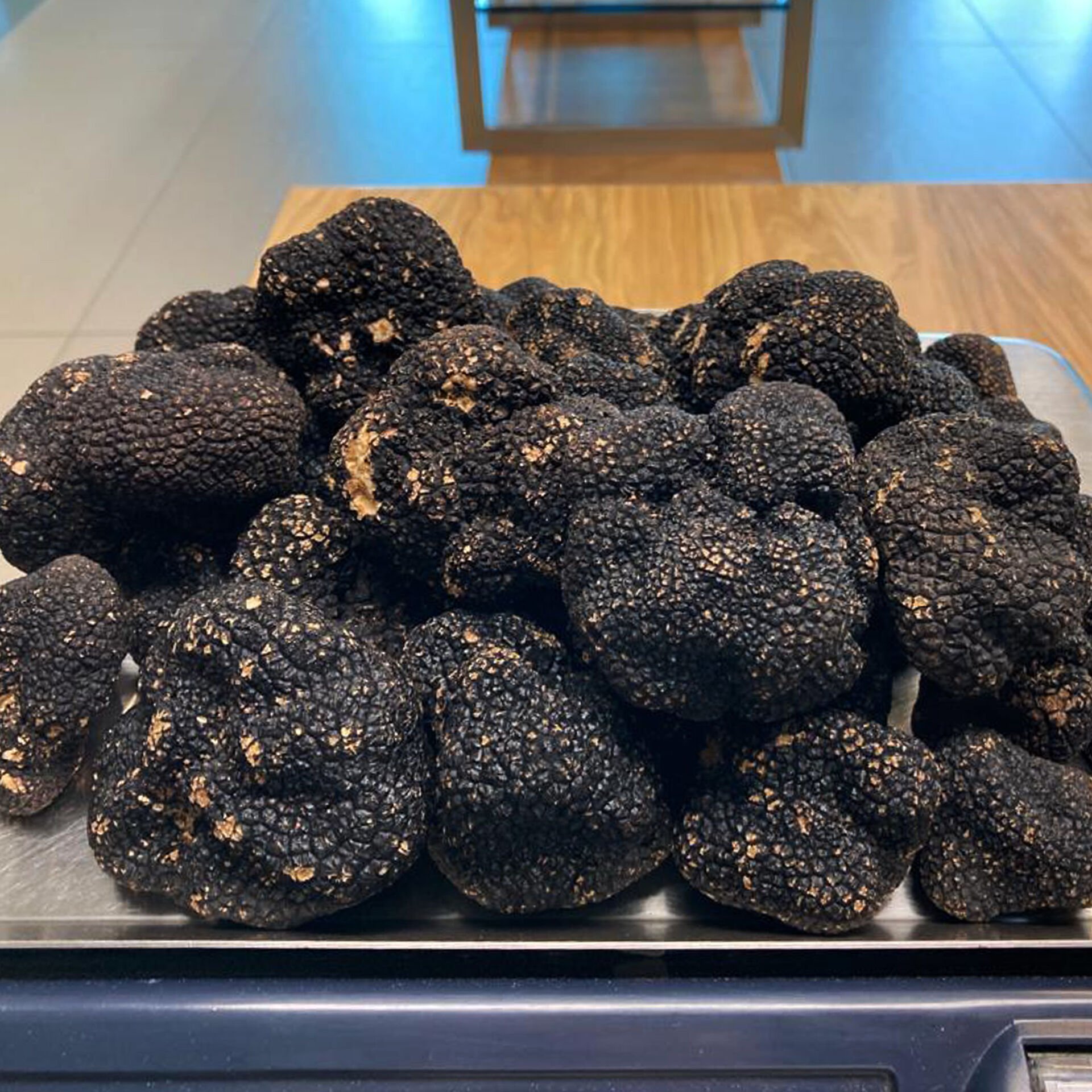 Black Uncinatum Truffle 25g